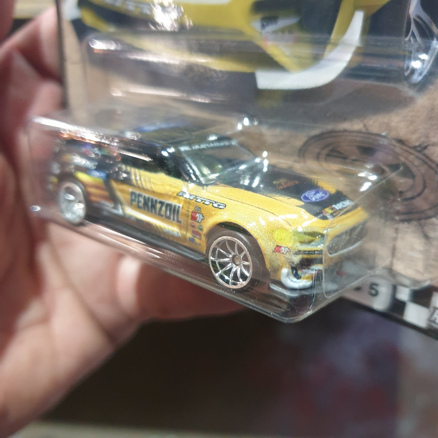 Hot Wheels  Boulevard - '18 Ford Mustang RTR Spec 5