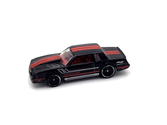 Uncarded - Hot Wheels - '86 Monte Carlo SS