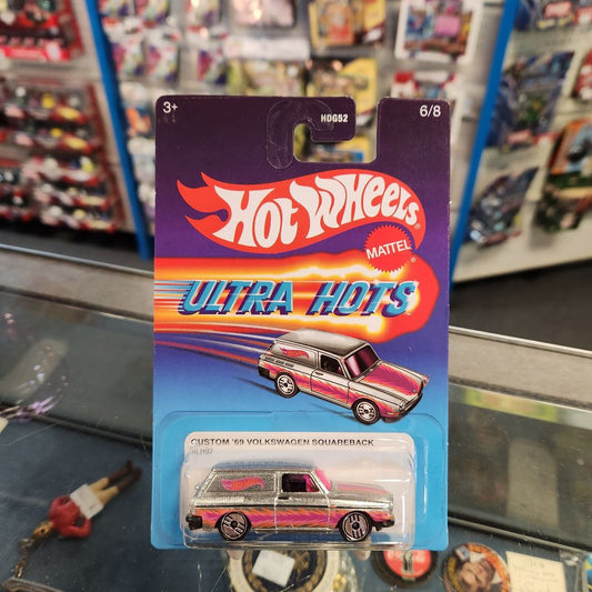 Hot Wheels 'Ultra Hots' - Custom '69 Volkswagen Squareback