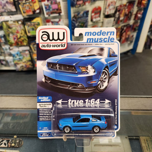 Auto World 2022 R3 Vers. A Premium Series - 2012 Ford Mustang GT/CS