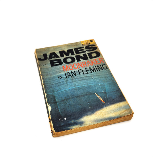 Paperback Novel - Ian Fleming, James Bond: Moonraker - 160 Pages