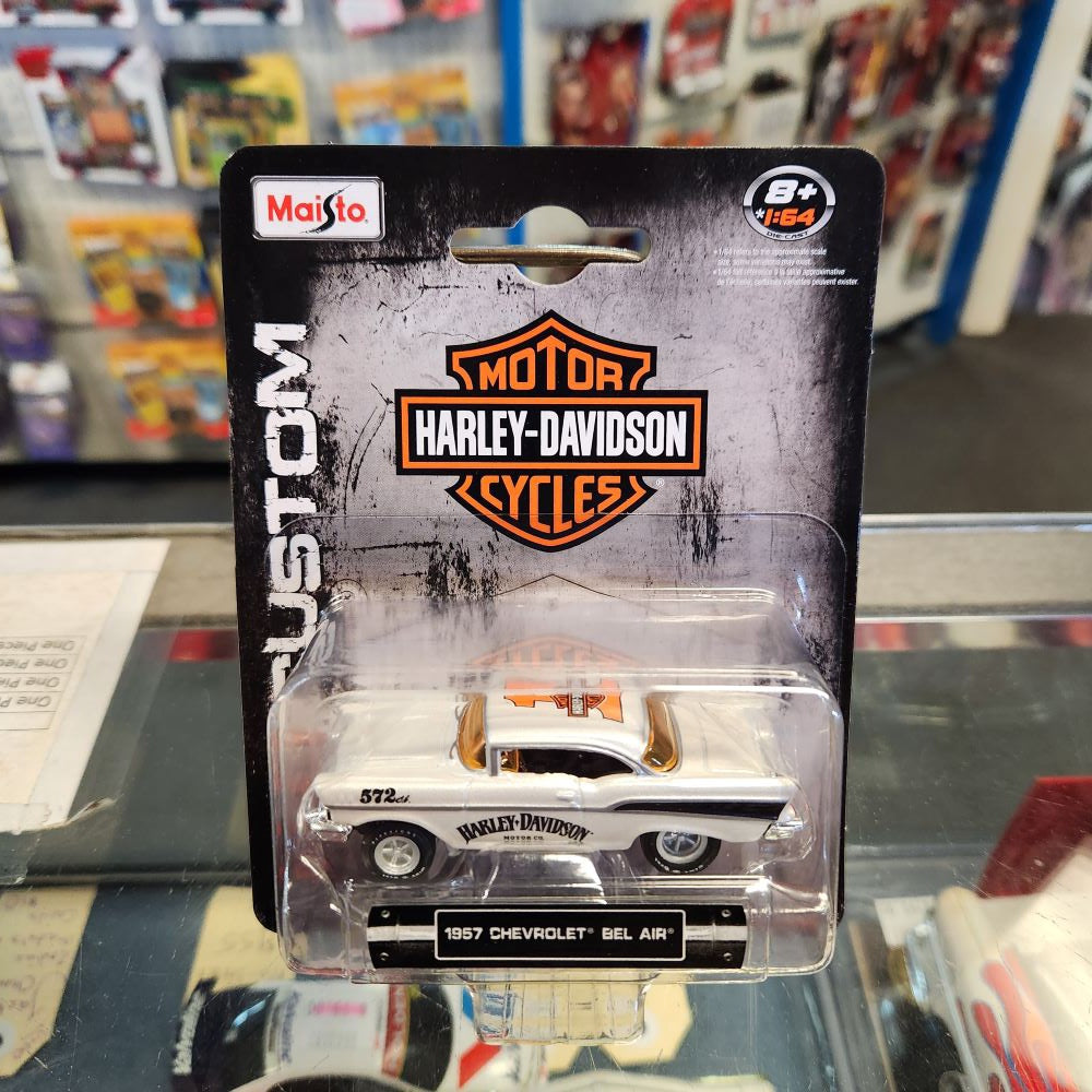 Maisto - 'Harley Davidson' 1957 Chevrolet Bel Air (White)