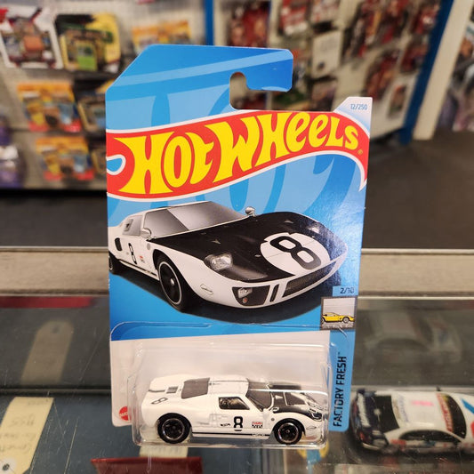 Hot Wheels - Ford GT40 #8 - Long Card