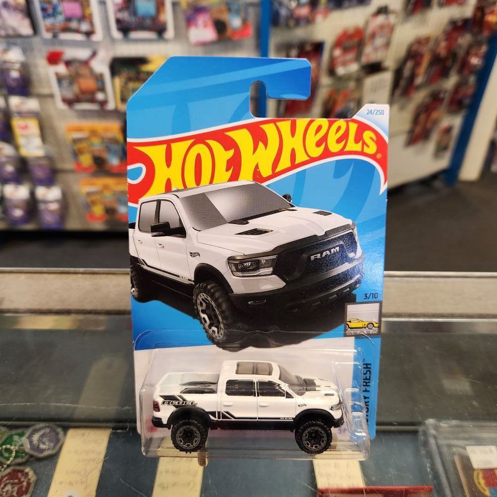 Hot Wheels - 2020 RAM 1500 Rebel - Long Card