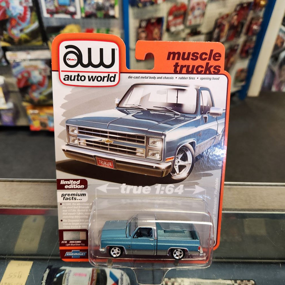 Auto World - 2023 R2 Vers. B Premium Series - 1985 Chevy Silverado Fleetside - Light Blue