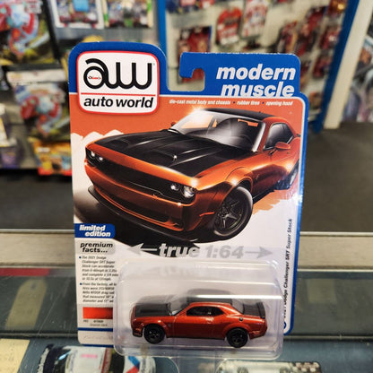 Auto World - 2023 R3 Vers. A Premium Series - 2021 Dodge Challenger SRT Super Stock - Sinamon Stick