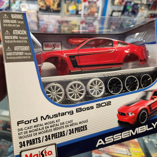 Maisto - Diecast 'Assembly Line' 2011 Ford Mustang Boss 302