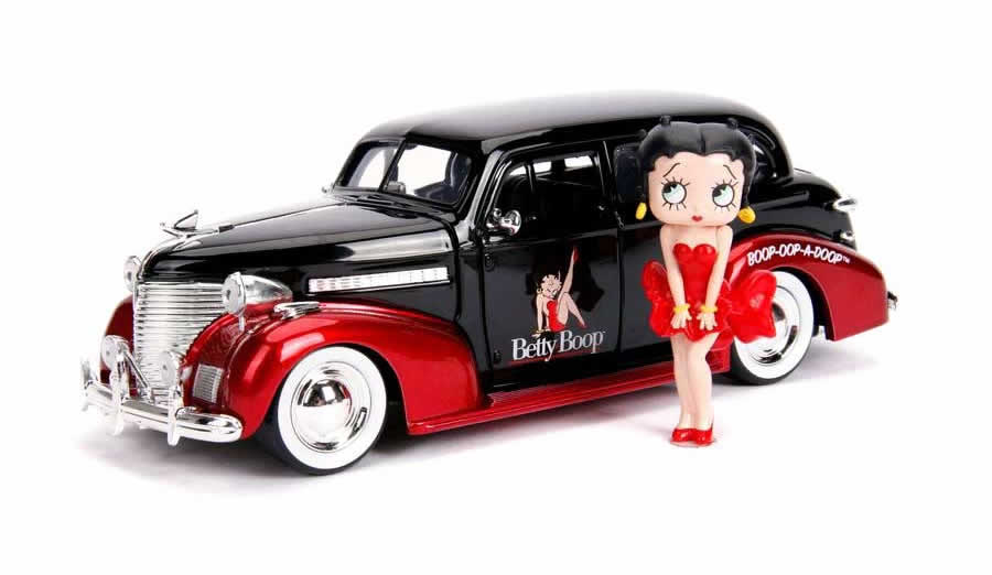 Betty Boop - 1939 Chevy Master Deluxe 1:24 Scale Diecast Car