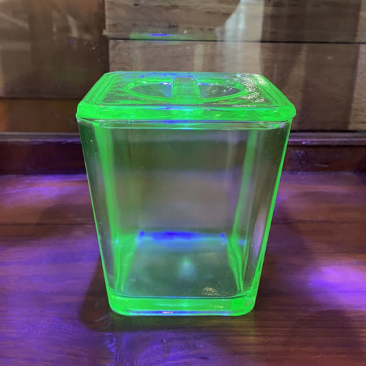 Uranium Glass Refrigerator Dish w/ Lid - 13cm