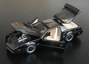 Knight Rider - KITT 1982 1:24 Scale Diecast Car