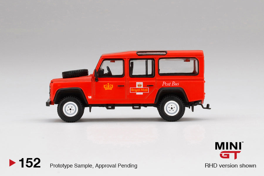 MiniGT - Land Rover Defender 110 - UK Royal Mail