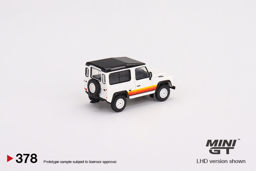 MiniGT- Land Rover Defender 90 Wagon - White