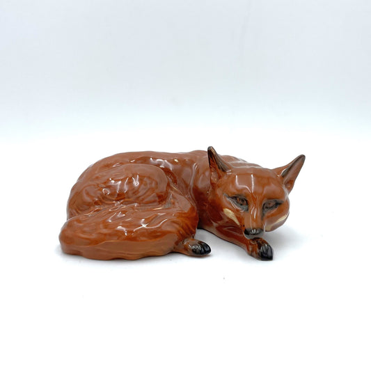 Vintage Beswick Sleeping Fox - 12cm