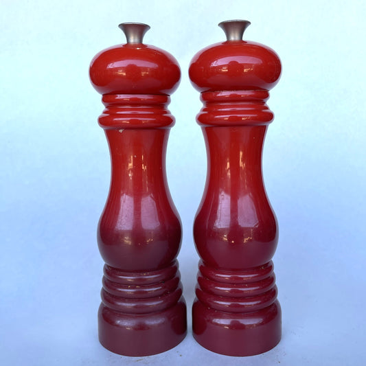 Le Creuset Salt & Pepper Mills 'Cerise' - 21cm